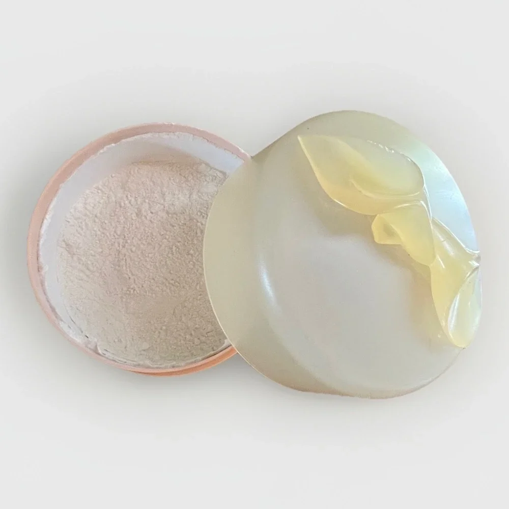 Dusting Powder Case Chloe Vintage Lily Poudre Parfumee Vanity Decor Fragrance